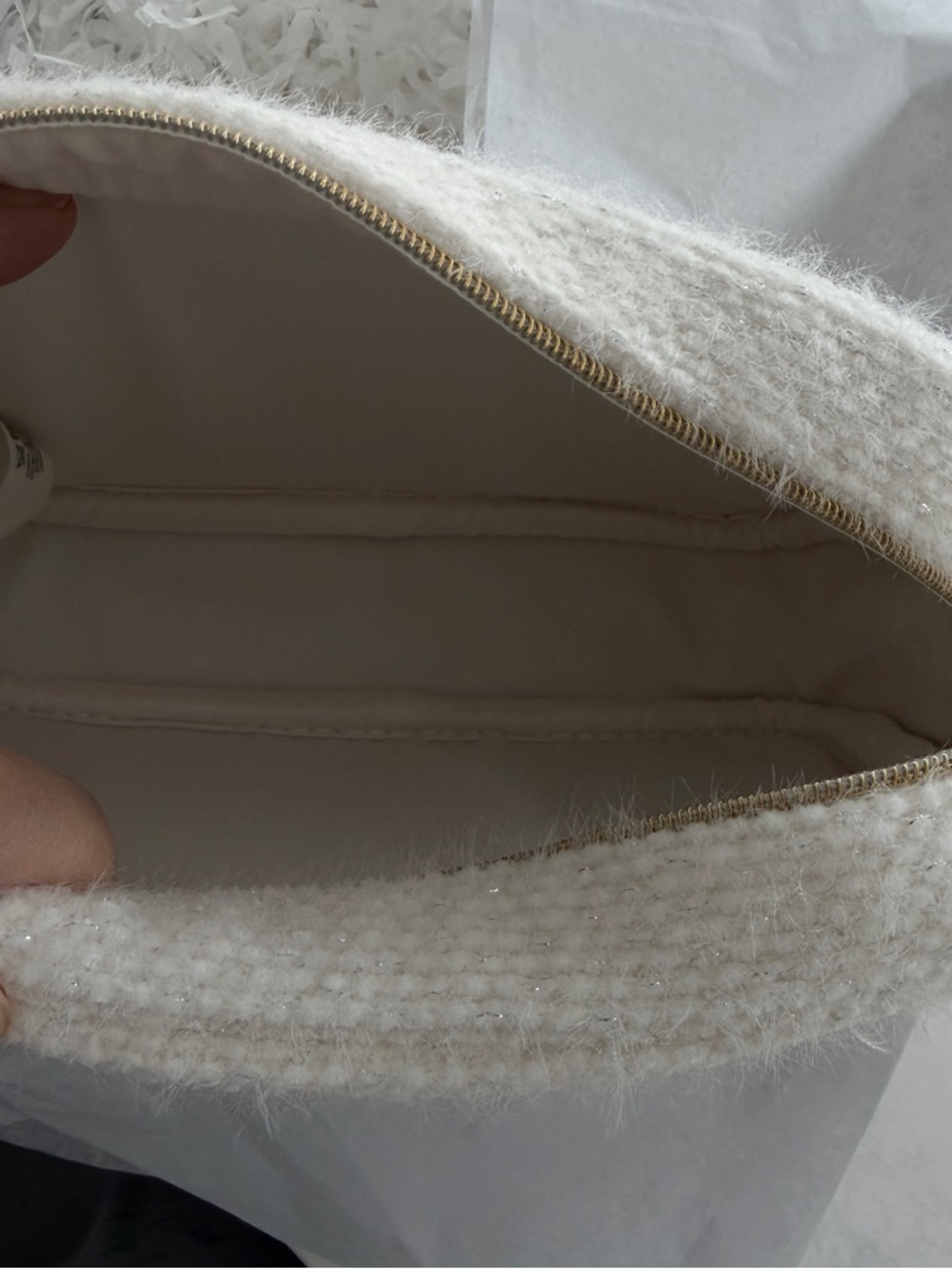 Chanel beauty makeup bag - Picture 3 of 5